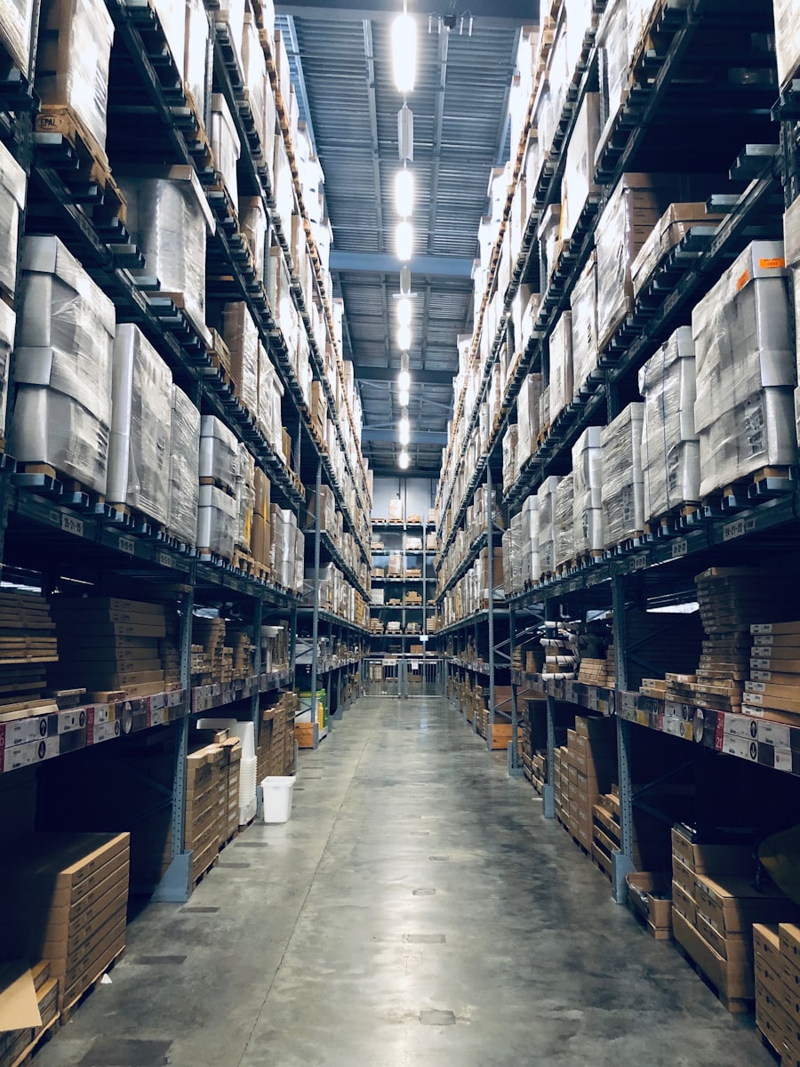 Distribution warehouse